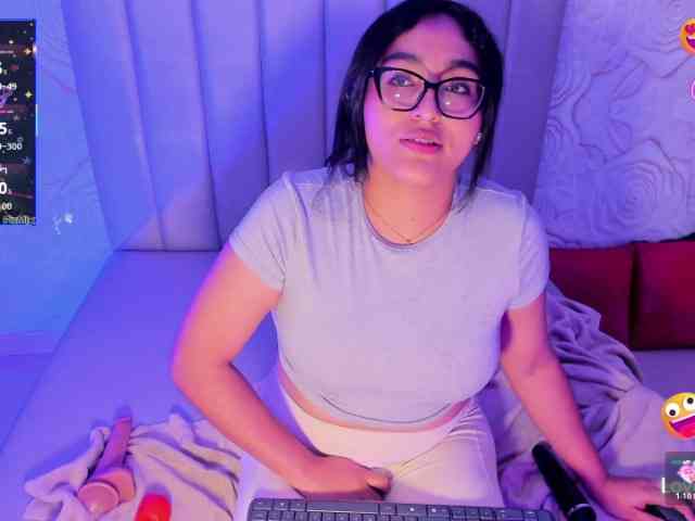 LyaDubois webcam
