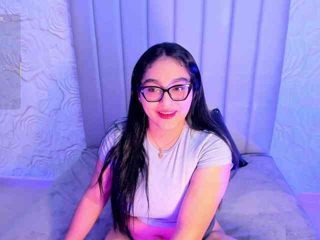 LyaDubois webcam