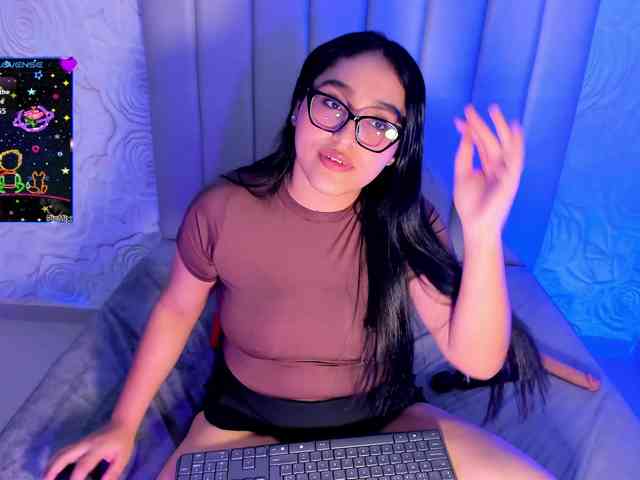 LyaDubois webcam