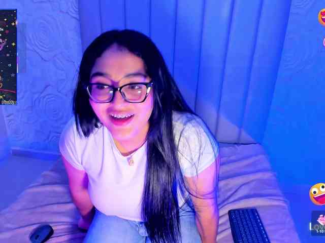 LyaDubois webcam