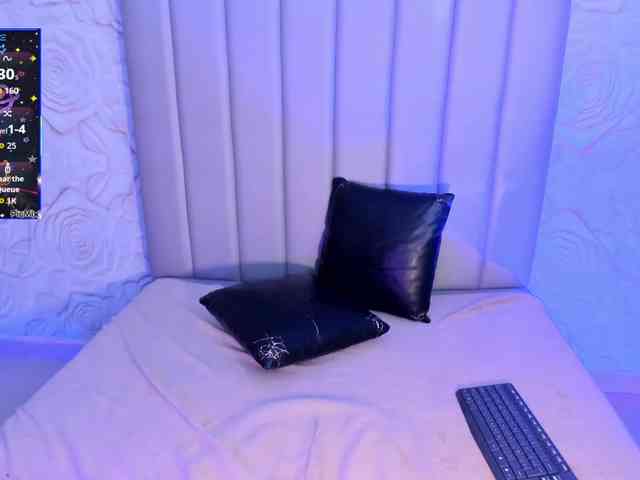LyaDubois webcam