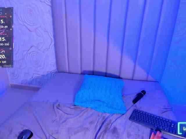 LyaDubois webcam