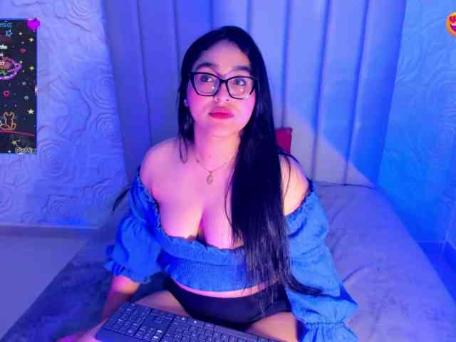 LyaDubois webcam