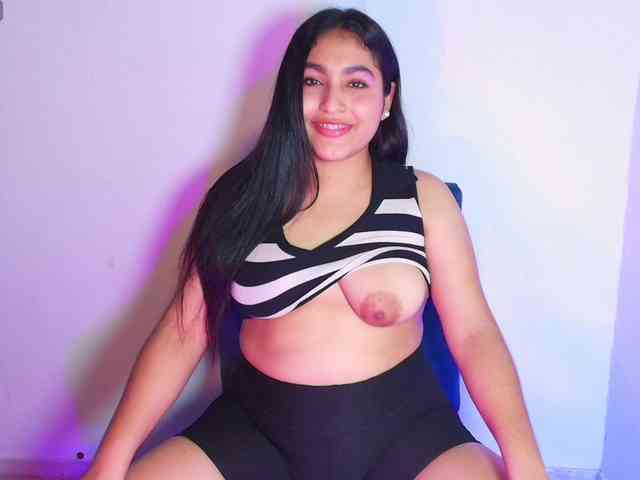 LyaDubois Live Webcam on BongaCams