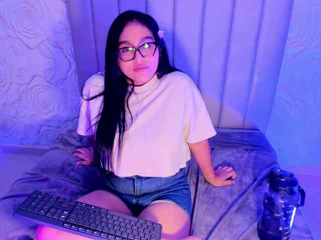 LyaDubois webcam