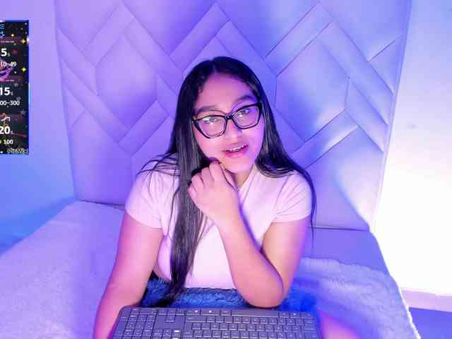 LyaDubois webcam