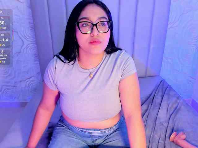 LyaDubois webcam