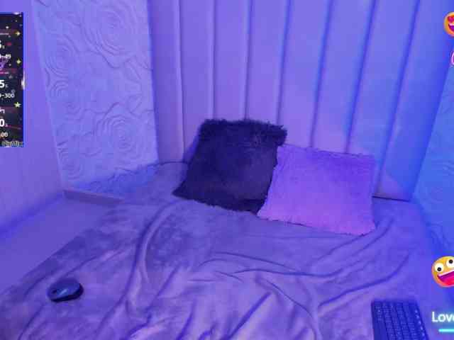 LyaDubois webcam