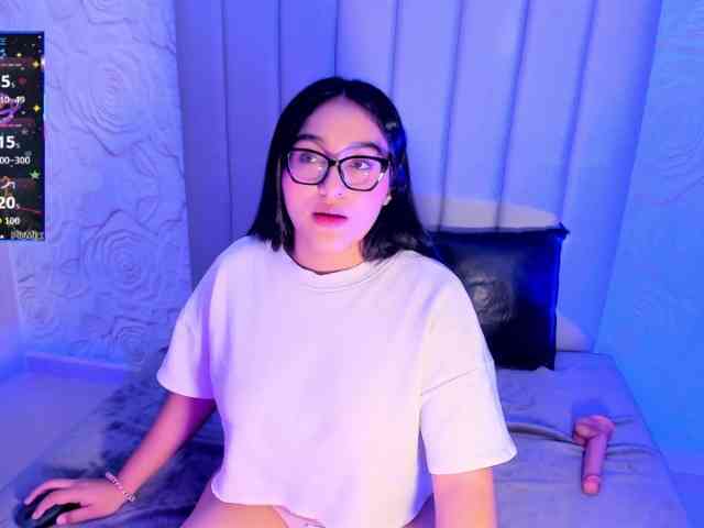 LyaDubois webcam