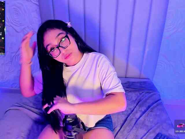 LyaDubois webcam
