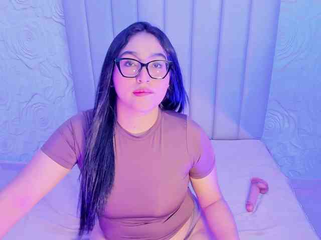 LyaDubois webcam