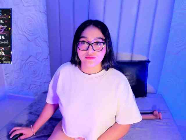 LyaDubois webcam