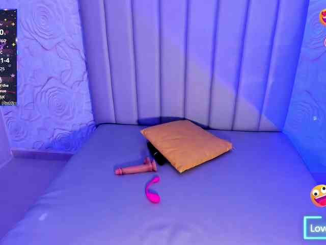 LyaDubois webcam