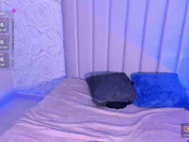 LyaDubois webcam