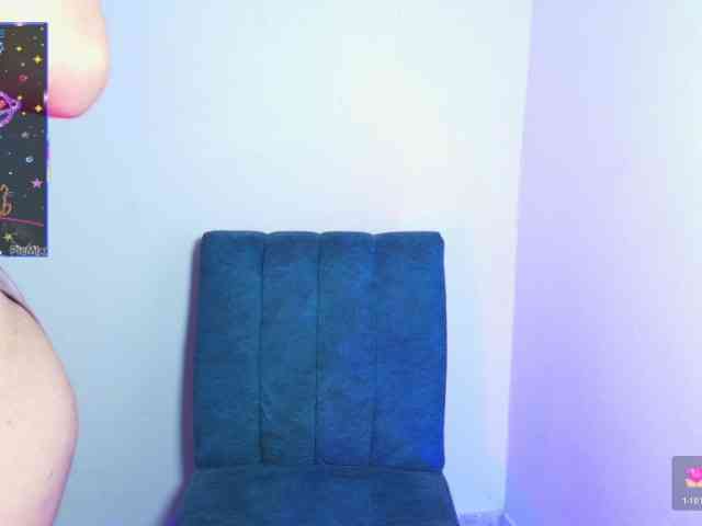 LyaDubois webcam