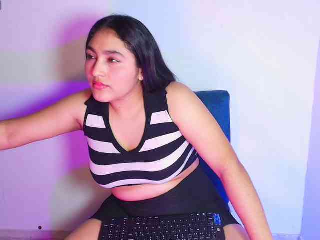 LyaDubois webcam