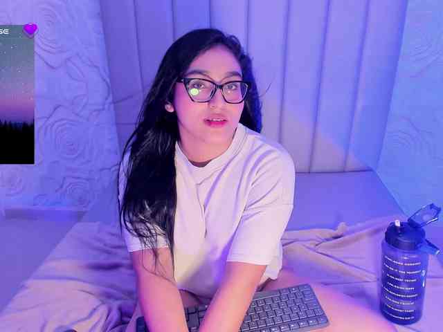 LyaDubois webcam
