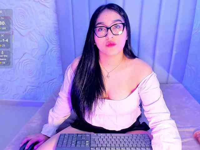 LyaDubois webcam