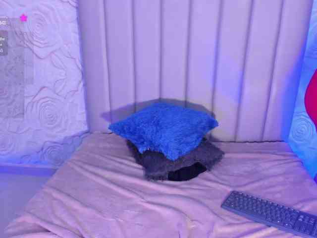 LyaDubois webcam