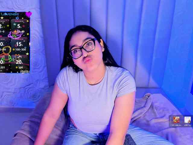 LyaDubois webcam