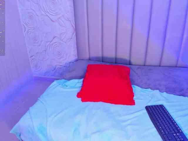 LyaDubois webcam