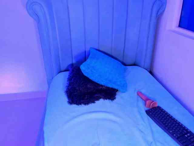LyaDubois webcam
