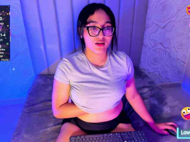 LyaDubois webcam