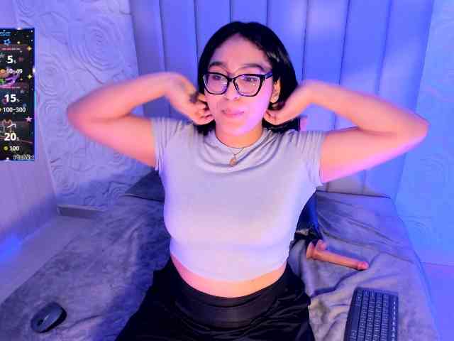 LyaDubois webcam