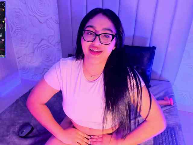 LyaDubois webcam