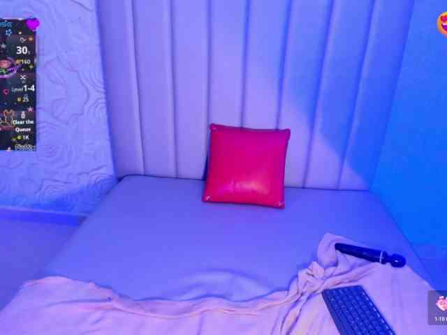 LyaDubois webcam