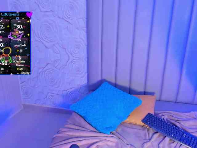 LyaDubois webcam