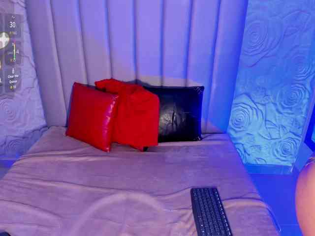 LyaDubois webcam