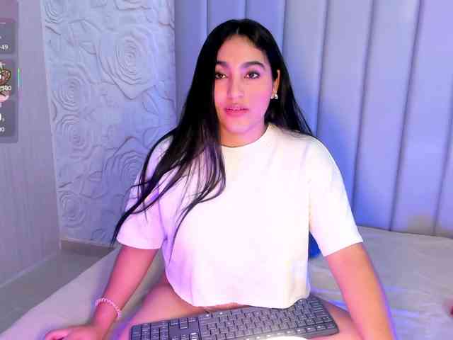 LyaDubois webcam
