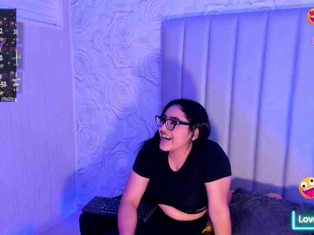 LyaDubois webcam