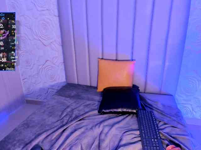 LyaDubois webcam