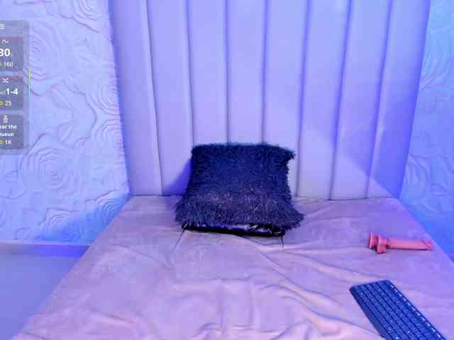 LyaDubois webcam