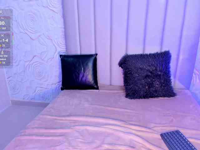 LyaDubois webcam