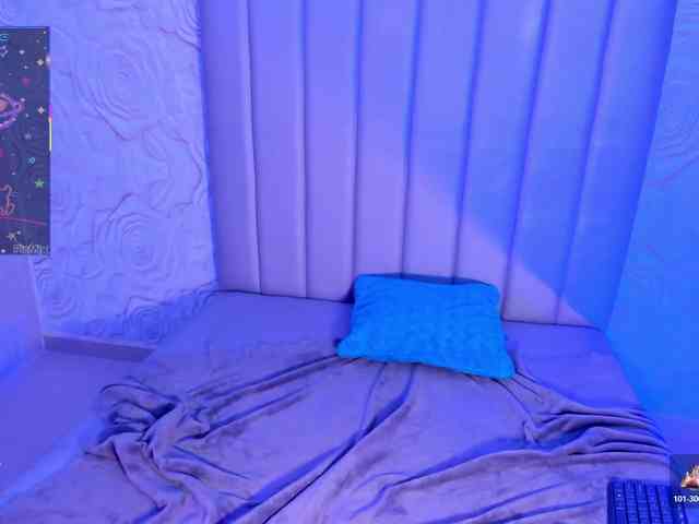 LyaDubois webcam
