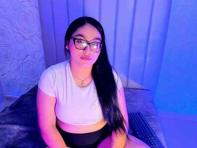 LyaDubois webcam