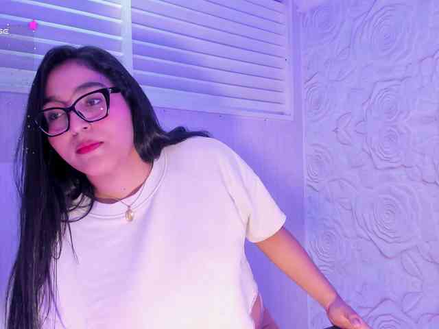 LyaDubois webcam