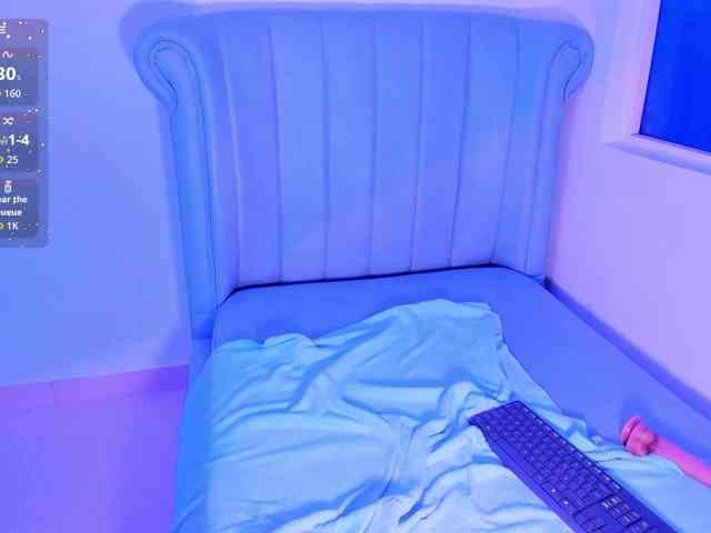 LyaDubois webcam