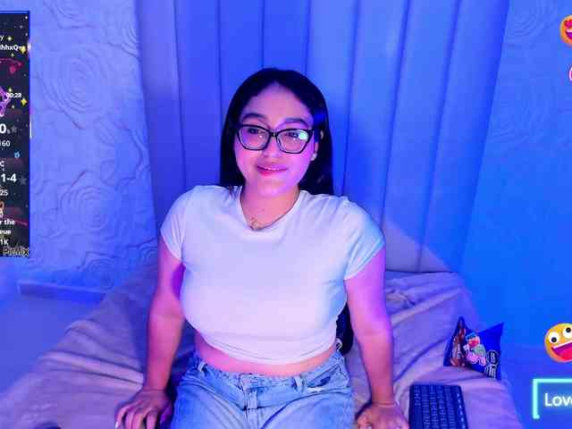 LyaDubois webcam
