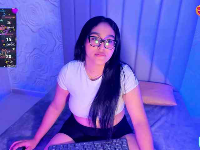 LyaDubois webcam