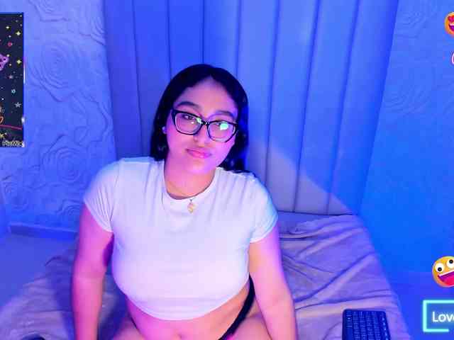 LyaDubois webcam