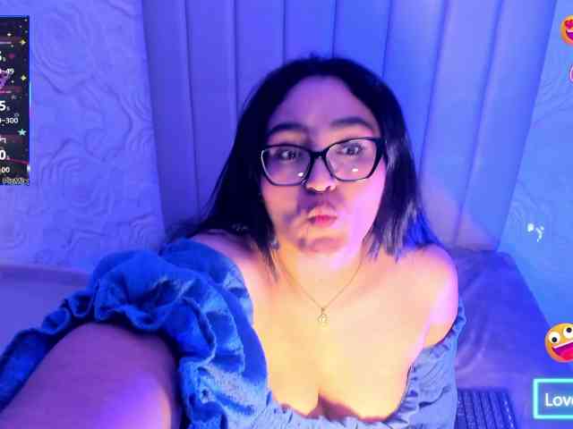 LyaDubois webcam
