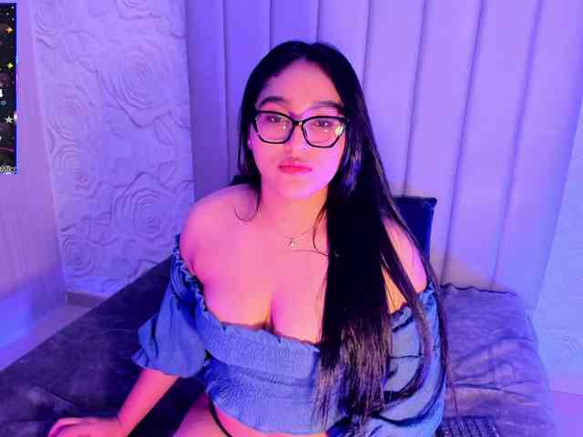 LyaDubois webcam