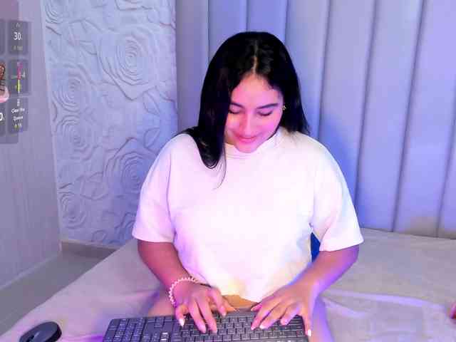 LyaDubois webcam