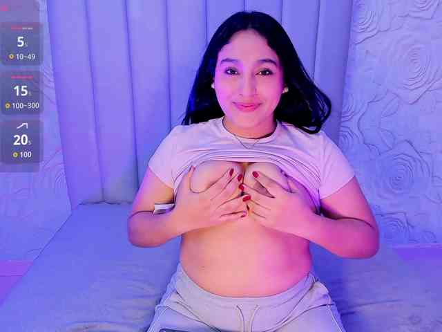 LyaDubois webcam