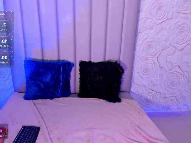 LyaDubois webcam