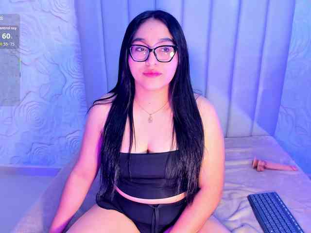 LyaDubois webcam